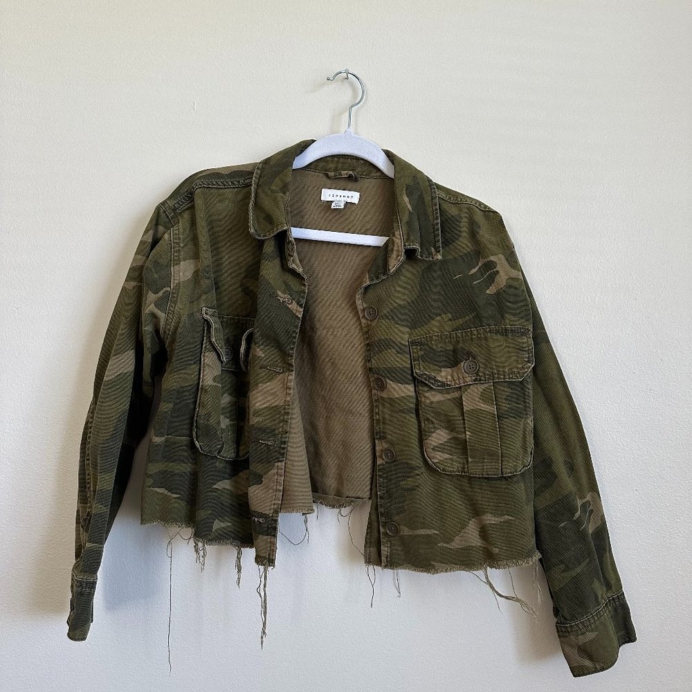 Topshop Cropped Camo Jean Jacket | Size 8-10